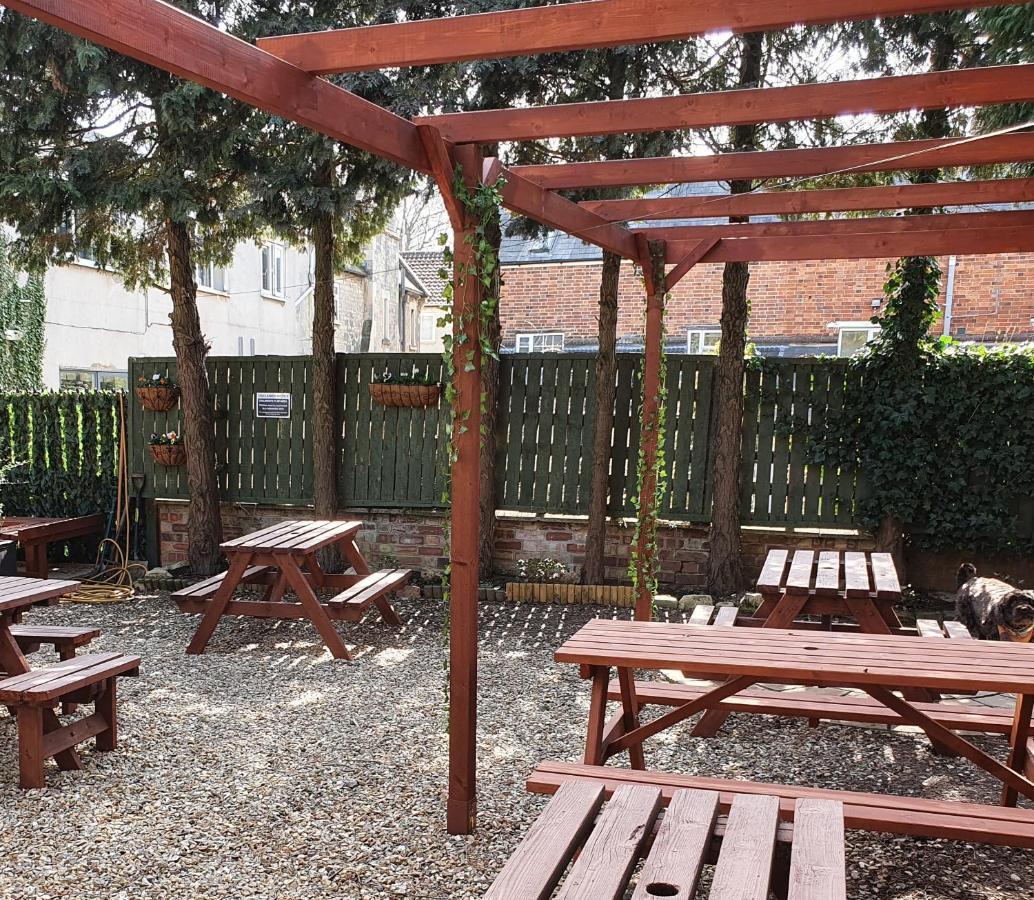 The Court House Inn Thrapston  Exteriör bild